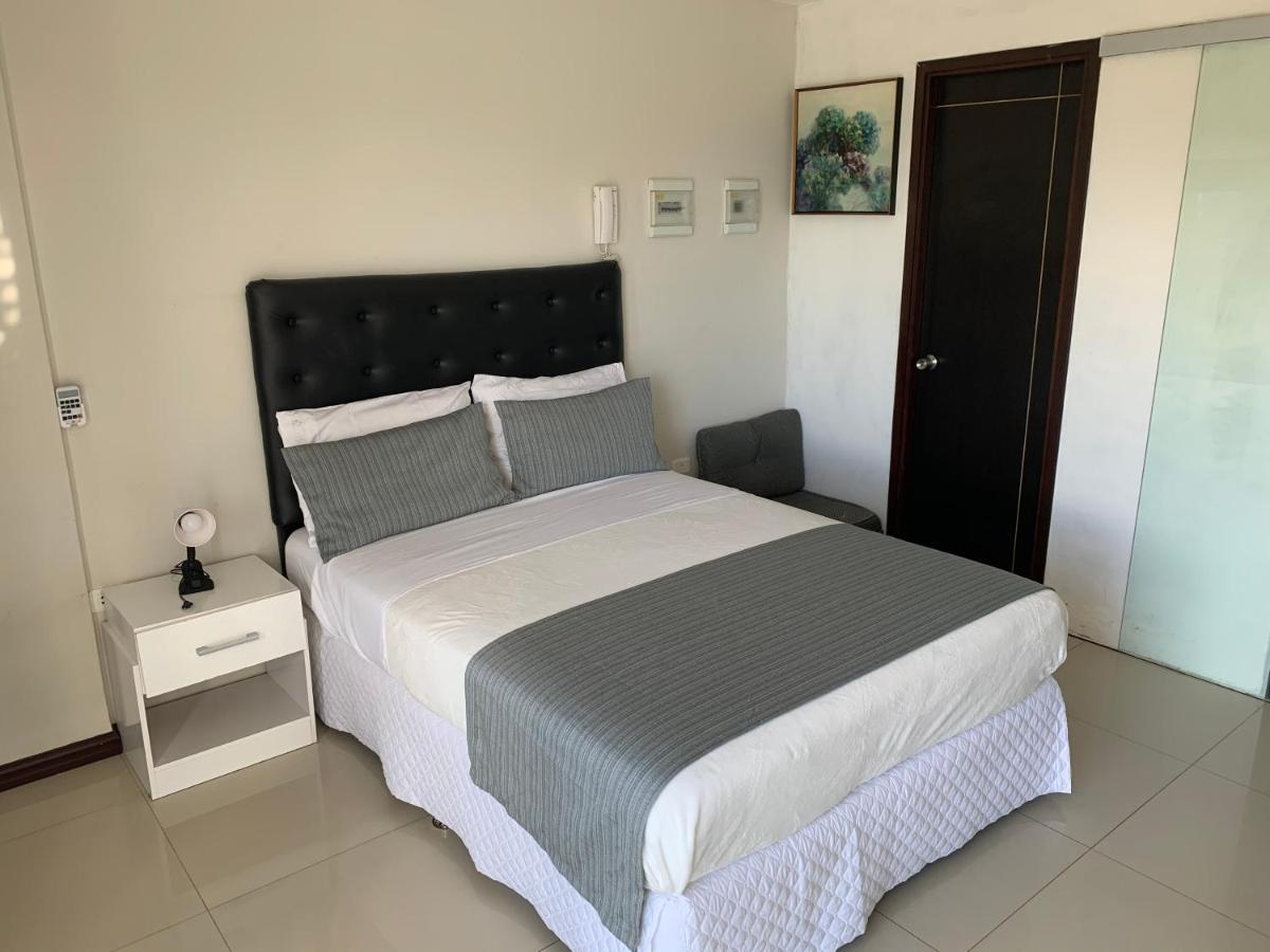 Vivaldi Apartment Santa Cruz de La Sierra Bagian luar foto